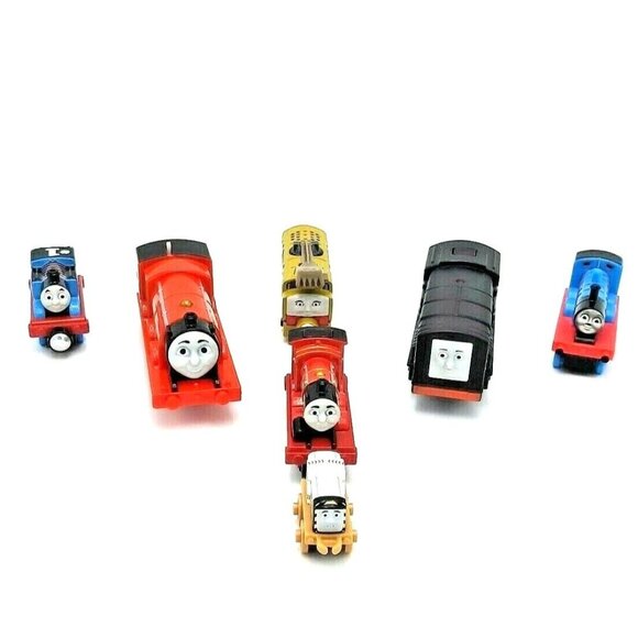 Thomas the Tank Engine Characters  Lot of  7 - Picture 1 of 8